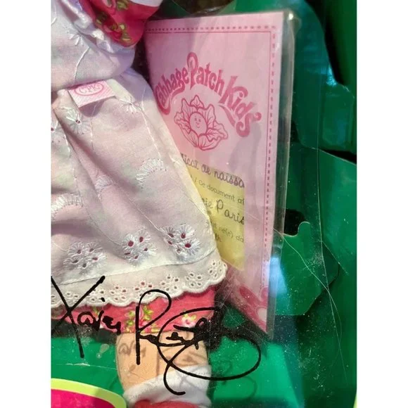 •SOLD•| Cabbage Patch Kids | MIB 2011 30th Anniversary CPK Yarn Haired Girl - Picture 3 of 7